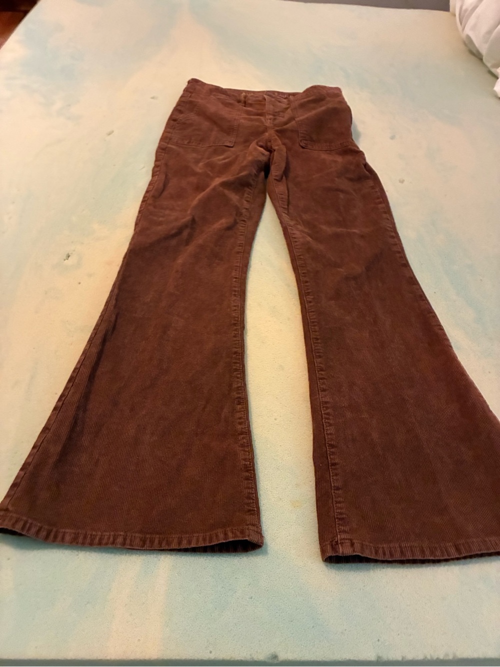 American Eagle Outfitters Brown Corduroy Flare Jeans size 6